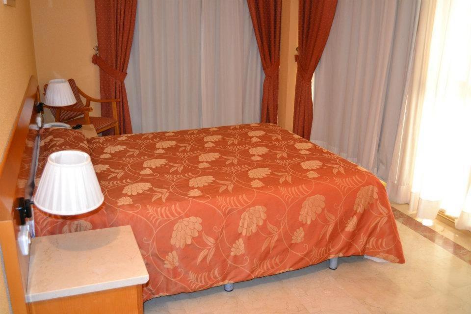 Hotel Central Caravaca カラバカ・デ・ラ・クルス 部屋 写真